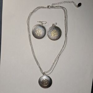 Leila Rowe Hammered Two Tone Round Double Chain Necklace/Earrings Silvertone Set
